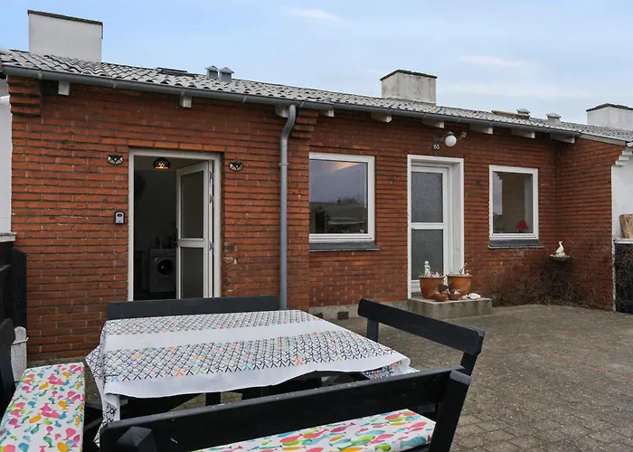 빌라 5 Per Charming Townhouse In