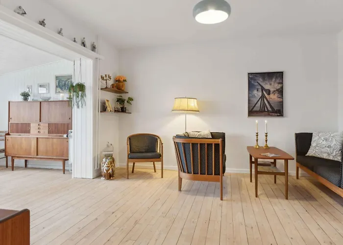 5 Per Charming Townhouse In *