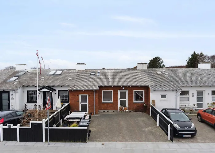 5 Per Charming Townhouse In *