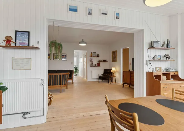5 Per Charming Townhouse In