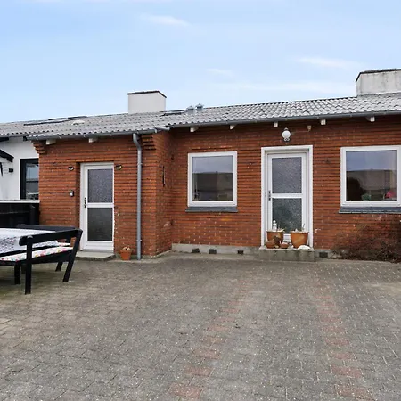 Villa 5 Per Charming Townhouse In Skagen