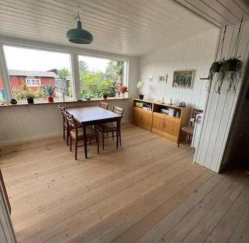 5 Per Charming Townhouse In Вилла