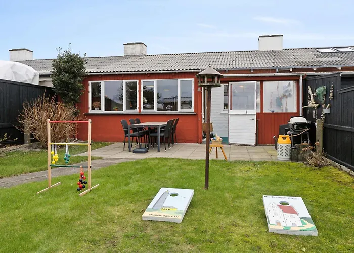 Villa 5 Per Charming Townhouse In